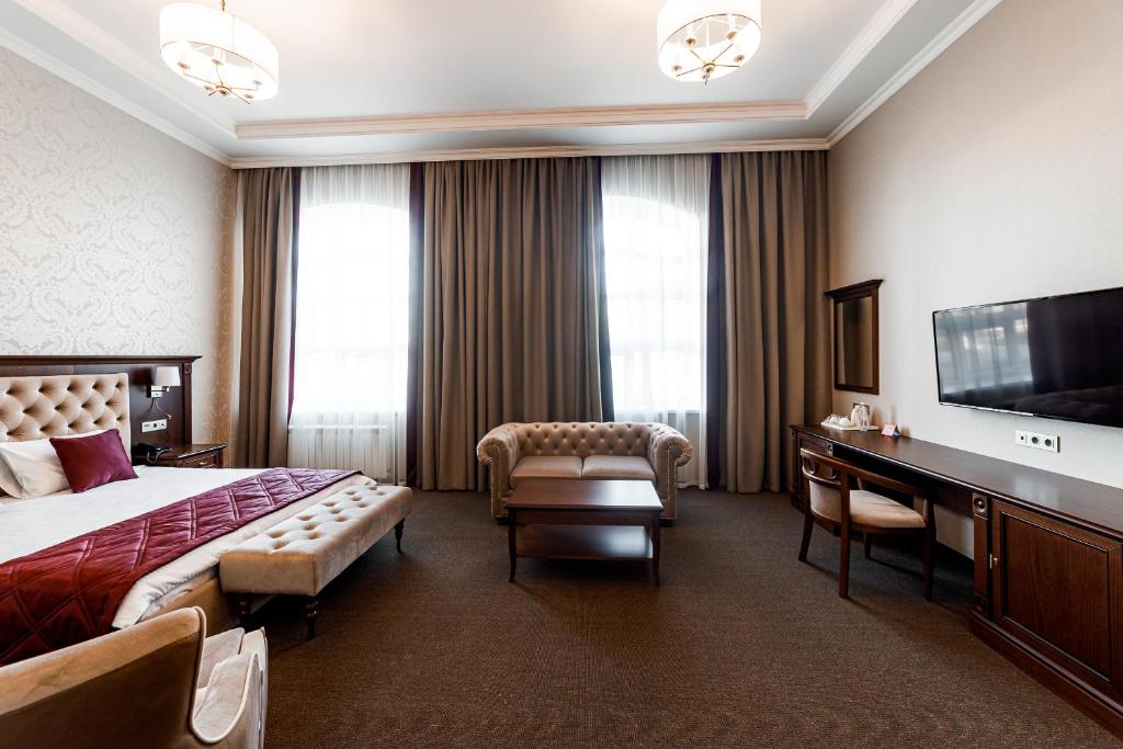 Как забронировать гостиницу Grand Hotel?